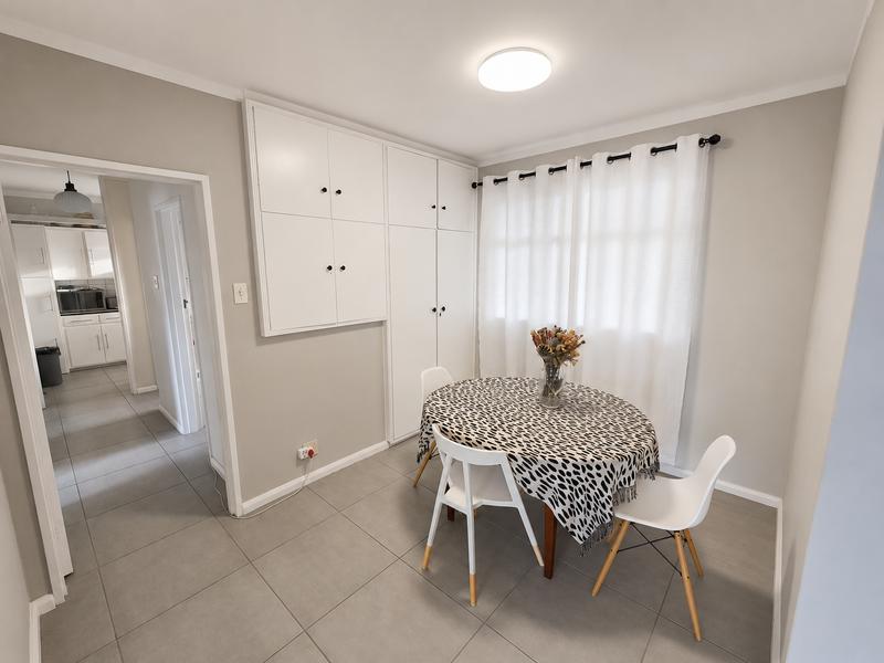 2 Bedroom Property for Sale in Sea Point Western Cape